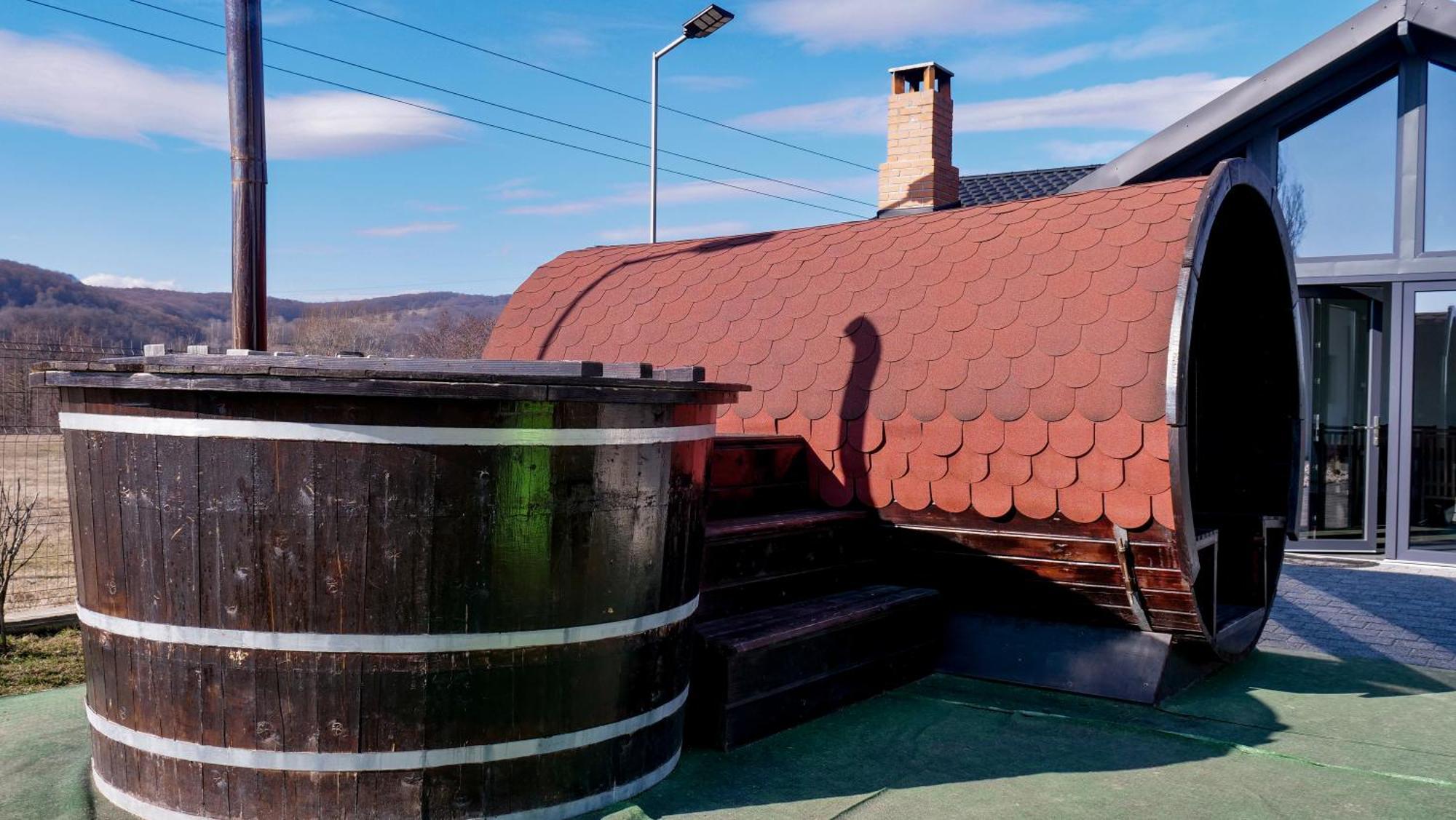 Casa Ambientt Hotell Curtea de Argeş Exteriör bild