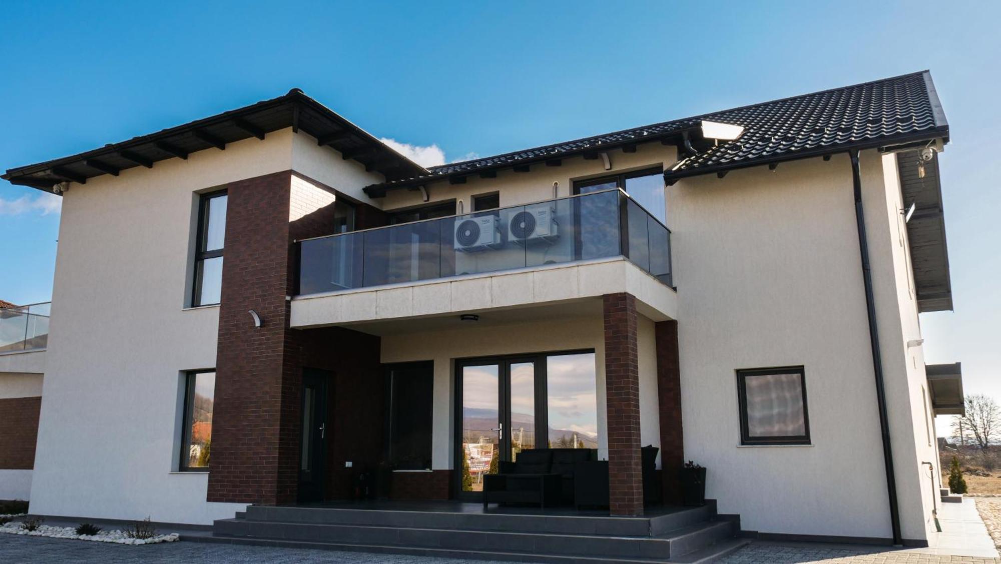 Casa Ambientt Hotell Curtea de Argeş Exteriör bild