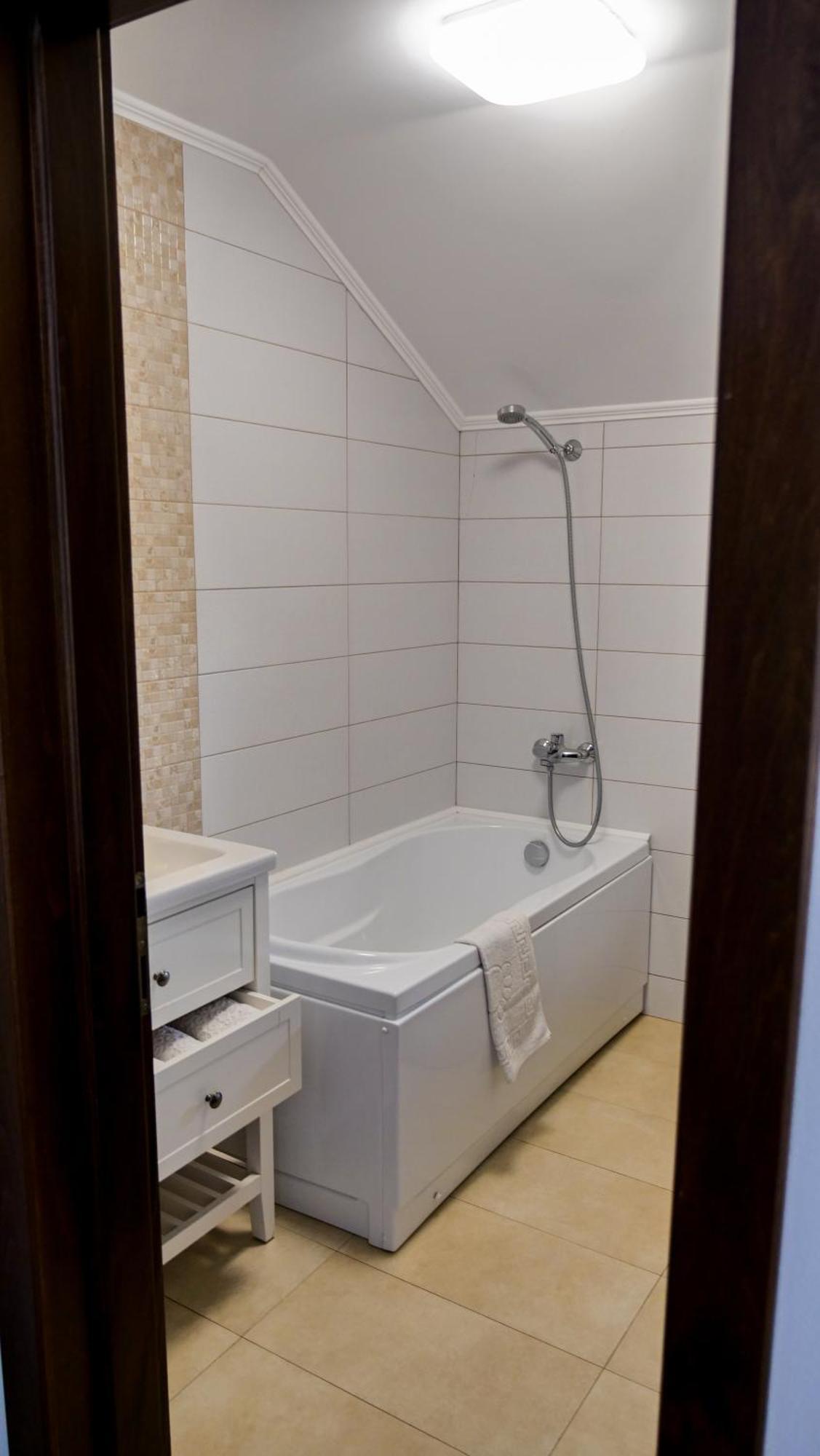 Casa Ambientt Hotell Curtea de Argeş Exteriör bild