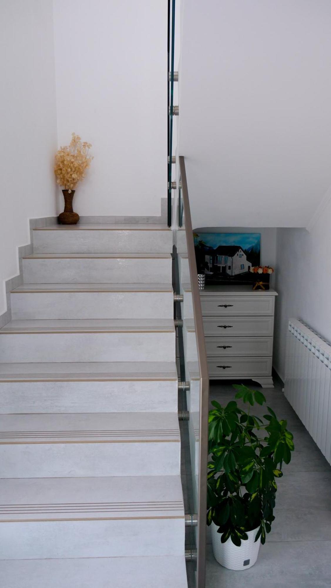 Casa Ambientt Hotell Curtea de Argeş Exteriör bild